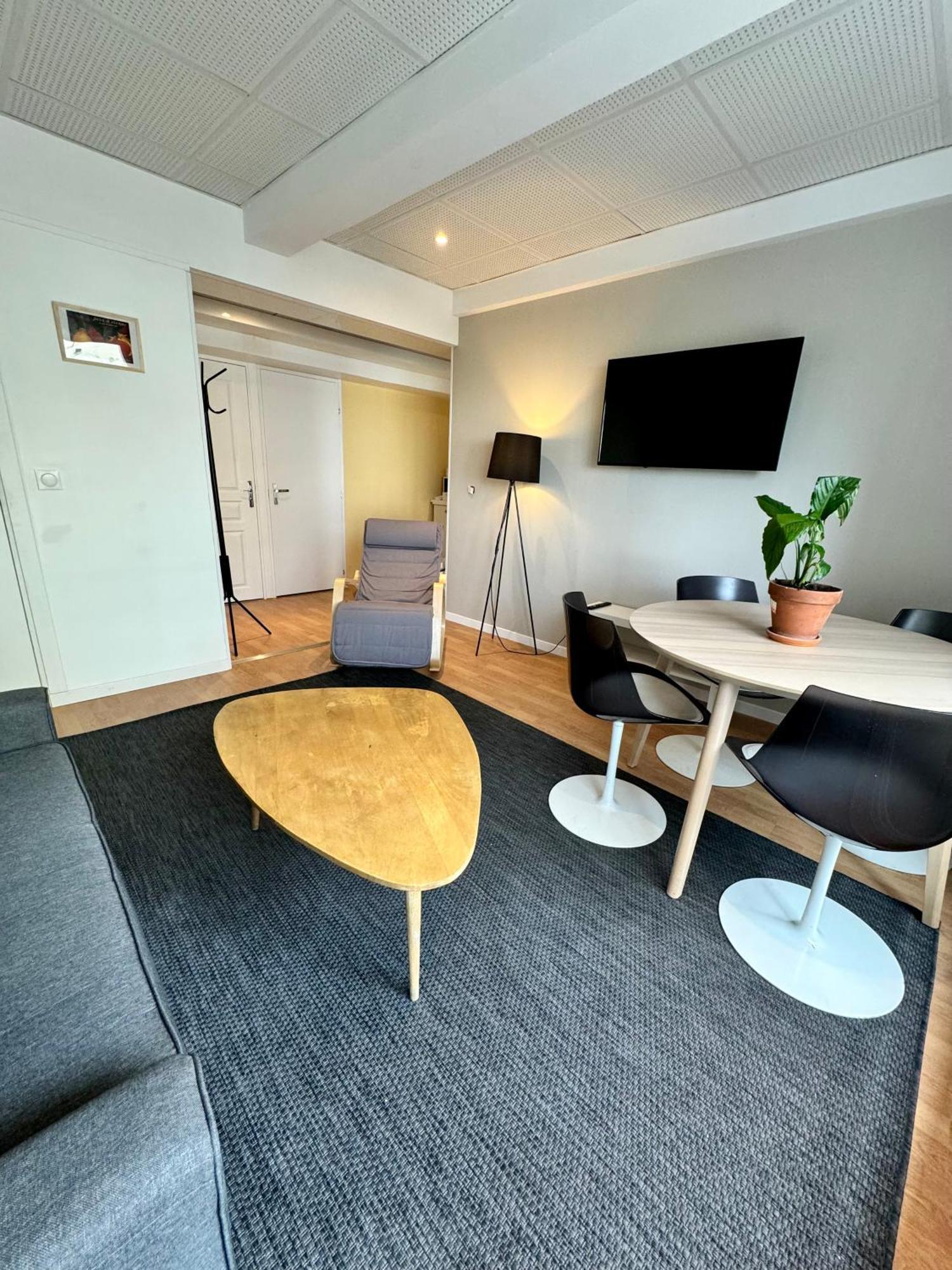 Appartement Lumineux Et Renove Pres De Montmartre "Amelie" Paris Eksteriør bilde